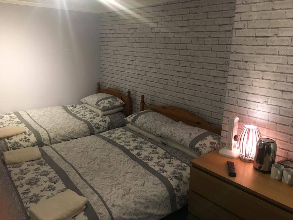 Ark House Inn Странрер Екстериор снимка